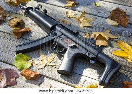Artitistic Sub Machine Gun