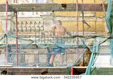 Vienna, Austria - November 21, 2009: Man Restores Facade Of Buildings Of The 19th Century In Vienna,