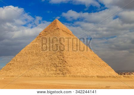 Pyramid Of Khafre Or Of Chephren Is The Second-tallest And Second-largest Of The Ancient Egyptian Py