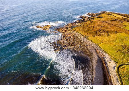 The Coastline Between Meenlaragh And Brinlack : Tra Na Gcloch In County Donegal - Ireland
