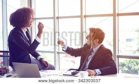 Happy International Coworkers Good Friendly Trusting Evironment Work Place