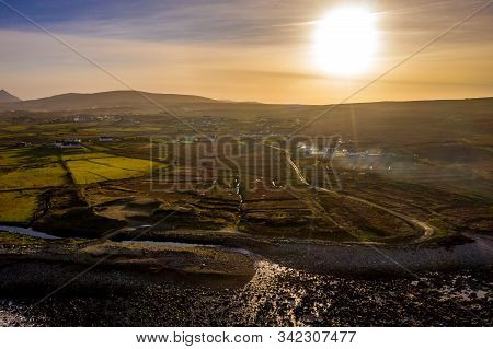 The Coastline Between Meenlaragh And Brinlack : Tra Na Gcloch In County Donegal - Ireland