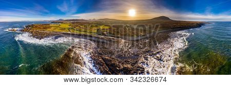 The Coastline Between Meenlaragh And Brinlack : Tra Na Gcloch In County Donegal - Ireland