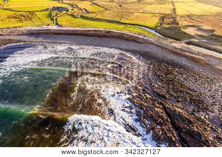 The Coastline Between Meenlaragh And Brinlack : Tra Na Gcloch In County Donegal - Ireland