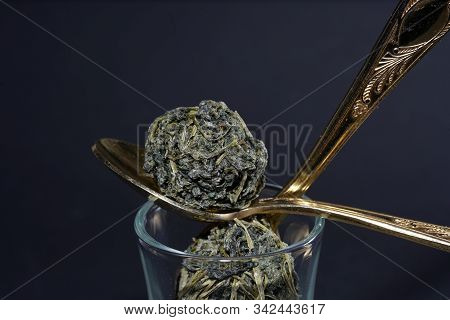 Jiaogulan Herb Is Also Referred To As The Herb Of The Immortals And Sold.