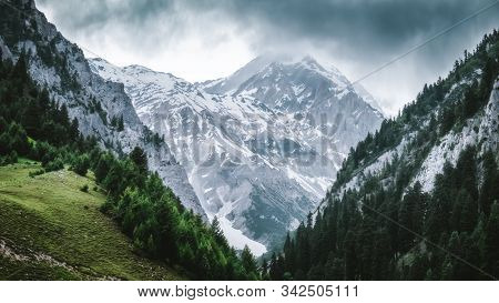 View Of Zojila Mountains From Sonmarg Valley In Kashmir, Himalayas