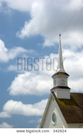 Kirke og Sky