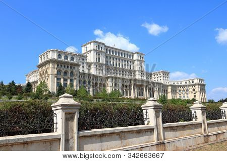 Palace Of The Parliament Of Romania (romanian: Palatul Parlamentului). Landmark In Bucharest, Romani