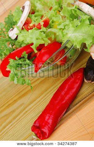 Sebze Salatası ahşap tablo