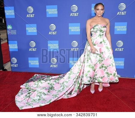 LOS ANGELES - JAN 02:  Jennifer Lopez arrives for the PSIFF Awards Gala 2020 on January 02, 2020 in Palm Sprimgs, CA                
