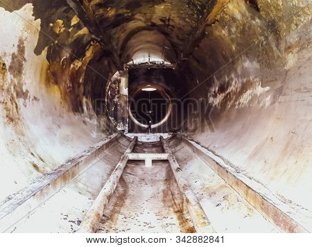 View From Inside The End Divider Of The Tube Phases. Cleaning Of Equipment. Sediment Of Oil Deposits