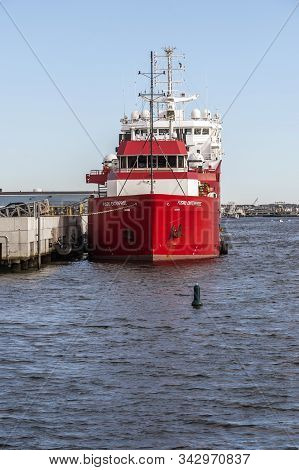 New Bedford, Massachusetts, Usa - September 5, 2019: Survey Vessels Fugro Enterprise (front) And Dof