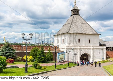 Kazan, Russia - June 24, 2017. The Taynitskaya Tower Of The Kazan Kremlin, With People In Summer. Th