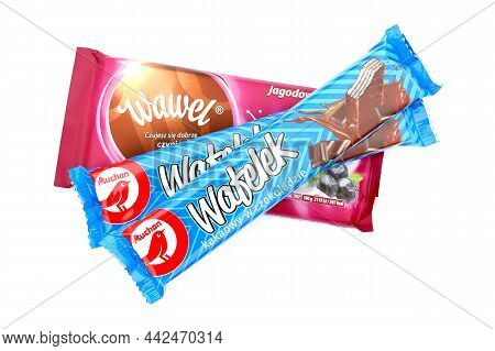 Kharkov, Ukraine - January 3, 2021: Wawel And Wafelek Chocolate Production. Wawel Is Polish Confecti