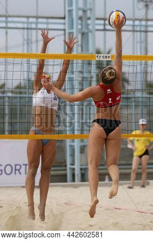 Izmir, Turkey - July 08, 2021: Greece (antonakaki And Perdikaki) Vs Austria (trailovic And Rabitsch 