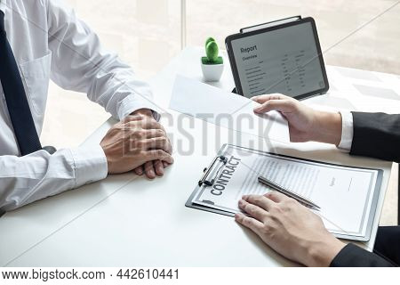 Employer Sending Resignation Letter To Employee Consider In Order To Contract For Quit Or Layoff Of 