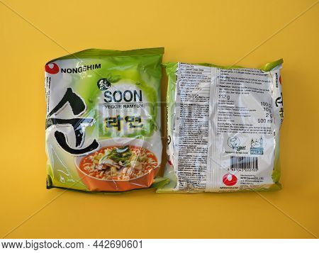 Seoul - Circa December 2021: Nongshim Packet Of Veggie Noodles