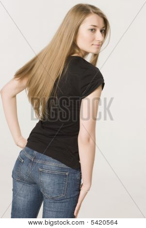 Um retrato de loira é em preto