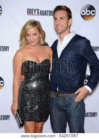 LOS ANGELES - SEP 28:  Jessica Capshaw & Christopher Gavigan arrives to 