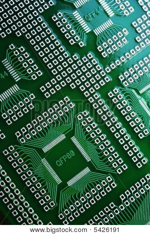 Mikroobvod technologie