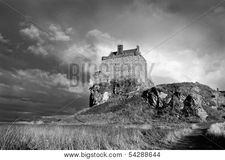Duart Castle , Isle Of Mull Scotland
