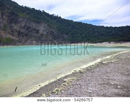 Kawah Putih crater
