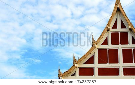 Buddhist Art Of Pavilion And Blue Cloundy Sky At A Public Buddhist Temple