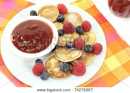 Dutch Poffertjes With Berries