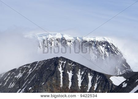 Montagne Nebbiose in Antartide