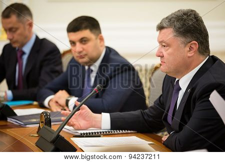 Petro Poroshenko And Volodymyr Groisman