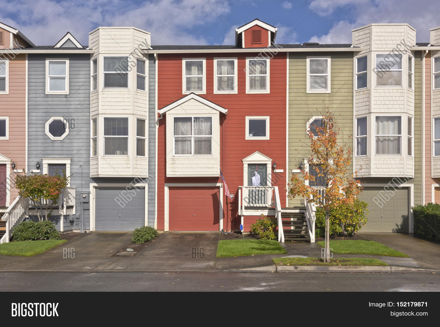 City family countryside. Загородная недвижимость фон. Home row. Colemak layout. Раскладка клавиатуры colemak.