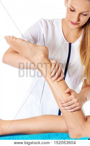 Woman having massage of body in the spa salon. Beauty treatment concept.