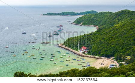 Viewpoint of Koh Lan Koh Lan is one of the eastern seaboard islands of Thailand neat Pattaya