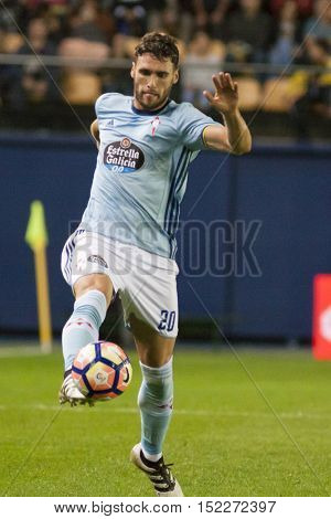 VILLARREAL, SPAIN - OCTOBER 16th: Sergi Gomez during La Liga soccer match between Villarreal CF and R.C. Celta de Vigo at El Madrigal Stadium on October 16, 2016 in Villarreal, Spain