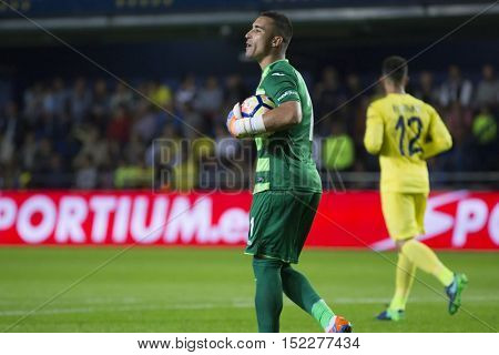 VILLARREAL, SPAIN - OCTOBER 16th: Pione Sisto during La Liga soccer match between Villarreal CF and RC Celta de Vigo at El Madrigal Stadium on October 16, 2016 in Villarreal, Spain