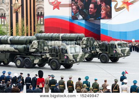 มอสโก - 6 พฤษภาคม: รัสเซีย S 400 Triumf ในทุกอย่างอยู่ในระหว่างการฉลองครบรอบของชัยชนะใน Patrio มาก