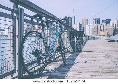 bicycle enthusiast view of the new york skyline