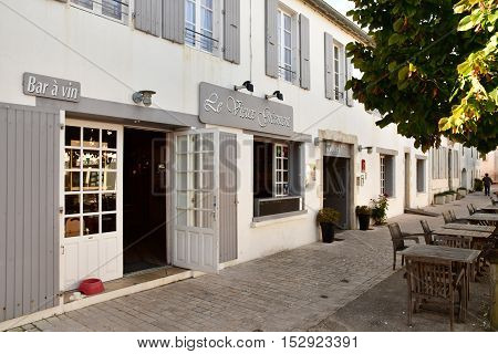 La Couarde sur Mer France - september 26 2016 : restaurant in the picturesque village in autumn
