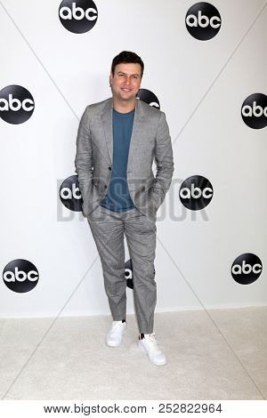 LOS ANGELES - AUG 7:  Taran Killam at the ABC TCA Party- Summer 2018 at the Beverly Hilton Hotel on August 7, 2018 in Beverly Hills, CA