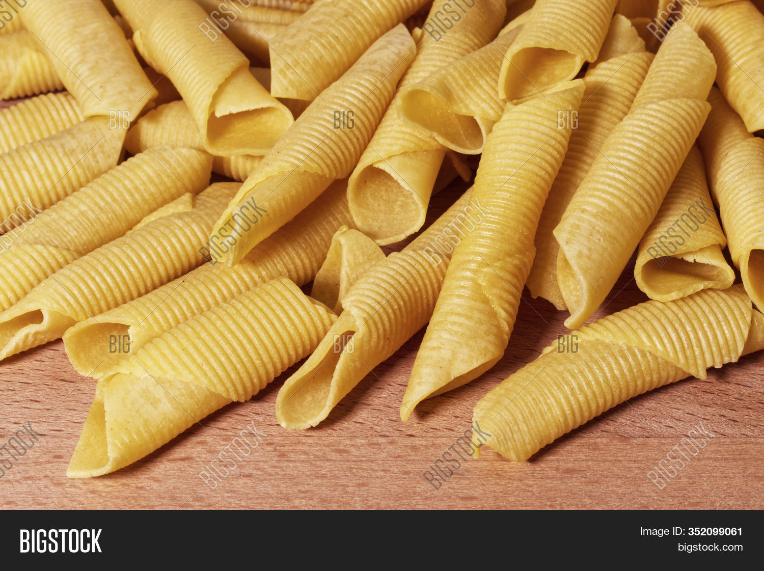 Maccheroni Al Pettine Image & Photo (Free Trial) | Bigstock