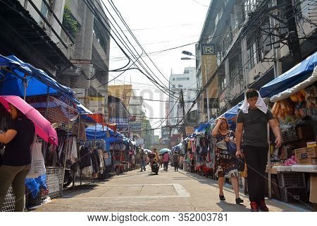 Manila, Ph - Oct. 5: Hidalgo Street With Surrounding Establishments On October 5, 2019 In Quiapo, Ma