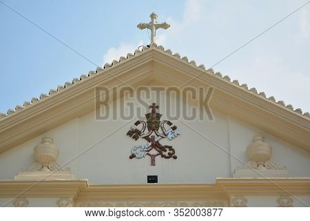 Manila, Ph - Oct. 5: Minor Basilica Of The Black Nazarene Or Also Known As Quiapo Church Facade On O