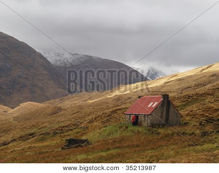 Cabana Camban, Gleann Fionn, Escócia, em maio.