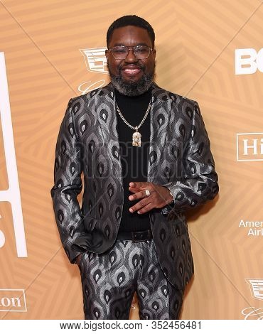 LOS ANGELES - FEB 23:  Lil Rel Howery arrives for the 2020 American Black Film Festival Honors on February 23, 2020 in Beverly Hills, CA                