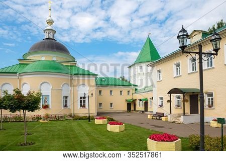 On The Territory Of The Nikolo-peshnoshsky Monastery In The Village Of Lugovoi, Dmitrovsky District,