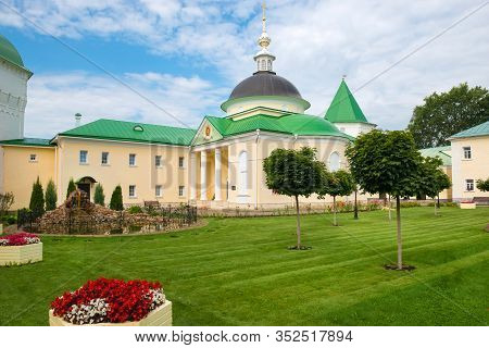 On The Territory Of The Nikolo-peshnoshsky Monastery In The Village Of Lugovoi, Dmitrovsky District,