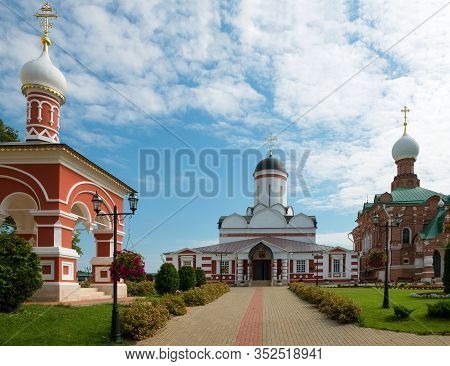 St. Nicholas Cathedral (xvi Century) Of The Nikolo-peshnoshsky Monastery