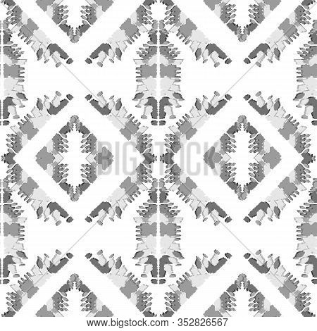 Ethnic Wave Pattern. Seamless  Ehnic Carpet African Pattern.  Aztec Style. Geometric Mosaic
