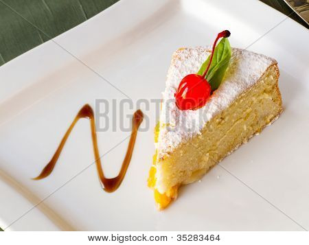 bolo com cerejas