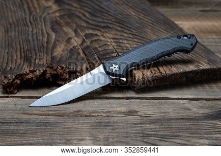 The Legendary American Knife. Folding Elegant Knife.